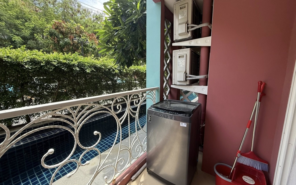 ให้เช่า Grande Caribbean Pattaya แกรนด์ แคริบเบียน พัทยา 1 ห้องนอน วิวสระ