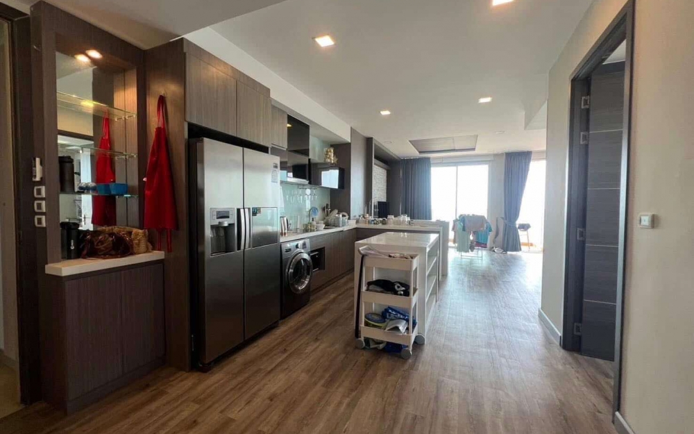 ขายพร้อมผู้เช่า Cetus Beachfront Jomtien 3 ห้องนอน วิวทะเล (2)