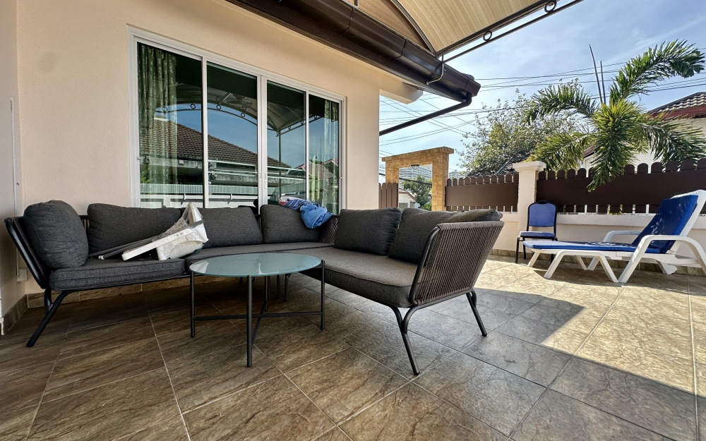 ขาย Pool Villa ชั้นเดียว 3 ห้องนอน 3 ห้องน้ำ จอมเทียน (2)