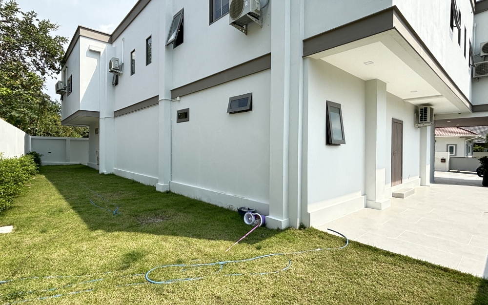 ขาย Pool Villa 2 ชั้น 7 ห้องนอน 8 ห้องน้ำ ห้วยใหญ่ (2)