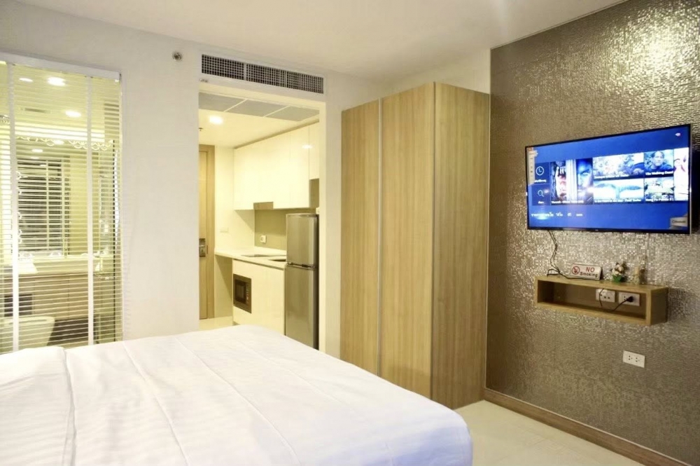 ขายพร้อมผู้เช่า Riviera Wongamat ริเวียร่า วงศ์อมาตย์ Studio วิวเมือง (3)