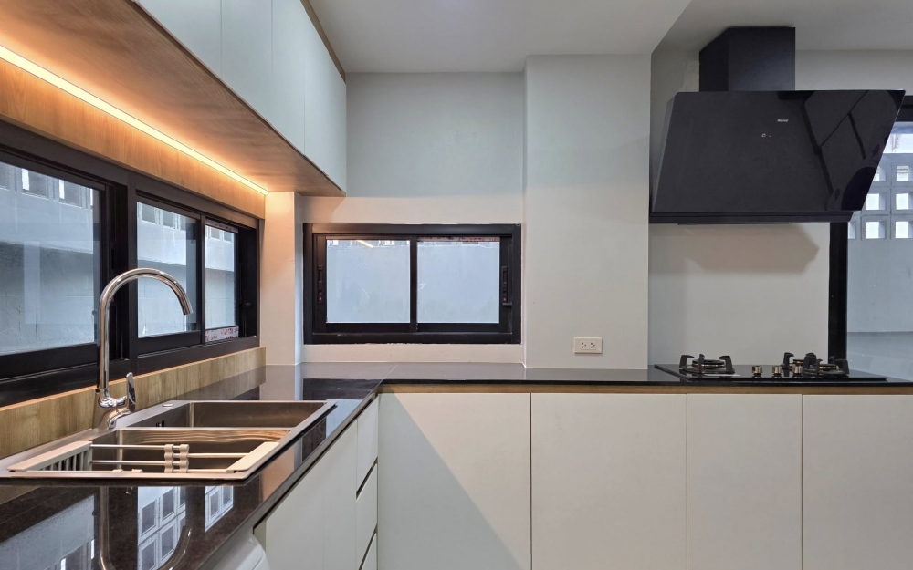 ขาย Pool Villa 2 ชั้น 4 ห้องนอน 5 ห้องน้ำ พัทยากลาง (1)