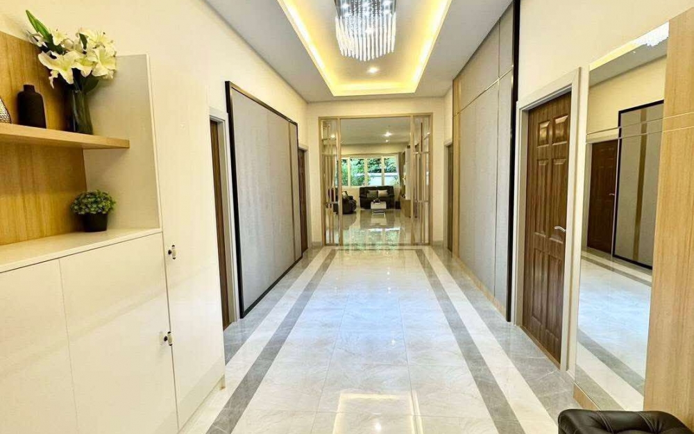 ให้เช่าพูลวิลล่า 6 ห้องนอน ห้วยใหญ่