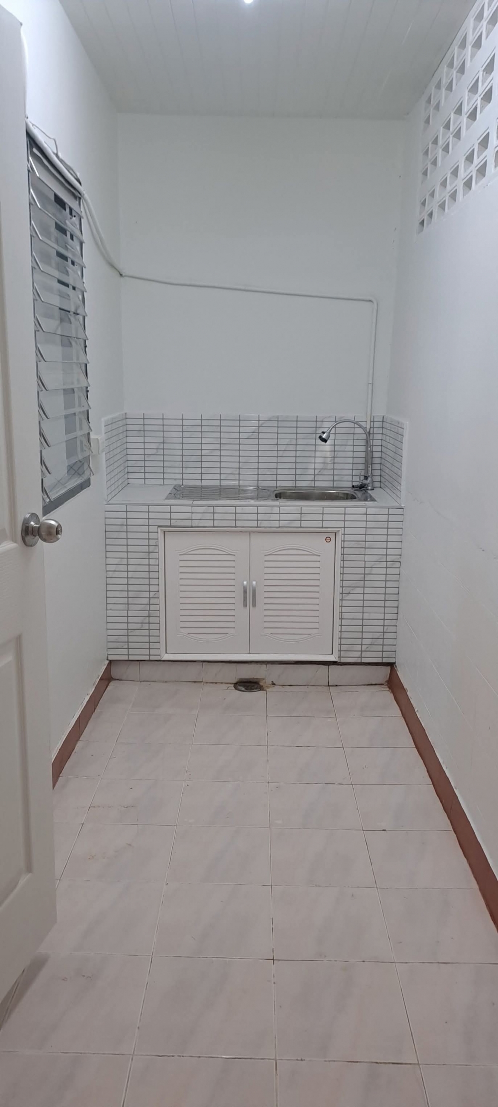 ขาย บ้านเดี่ยว 2 ห้องนอน 1 ห้องน้ำ เขาน้อย (2)