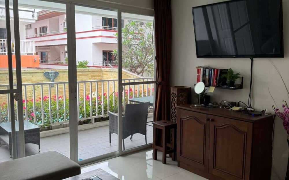 ขาย New Nordic Vip1 South Pattaya นิวนอดิก วีไอพี 1 พัทยาใต้ 2 ห้องนอน วิวสระ (2)