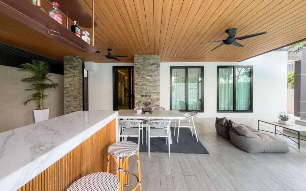 ขายบ้าน Pool Villa 2 ชั้น 4 ห้องนอน 5 ห้องน้ำ หนองปลาไหล (2)