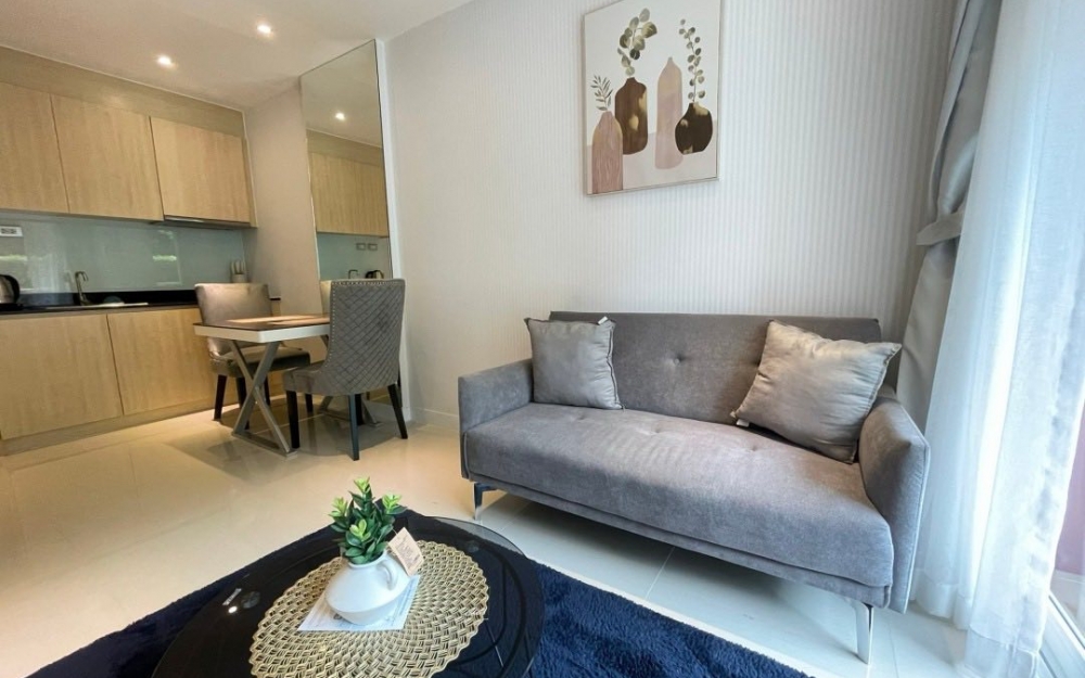 ให้เช่า Grande Caribbean Pattaya แกรนด์ แคริบเบียน พัทยา 1 ห้องนอน วิวสระ