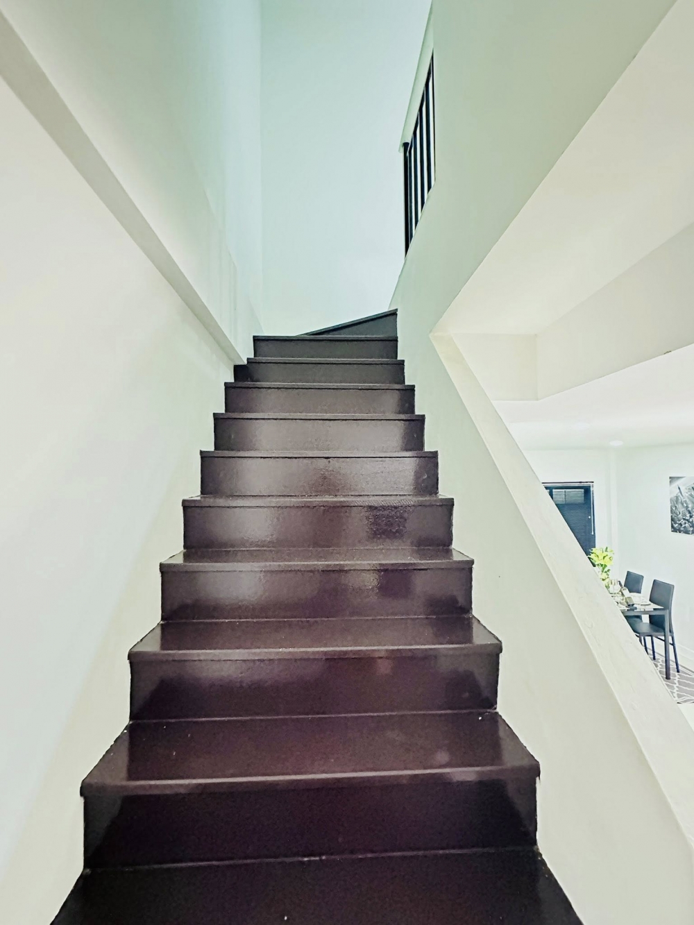 ขาย Town Home 2 ชั้น 3 ห้องนอน 3 ห้องน้ำ เนินพลับหวาน (2)