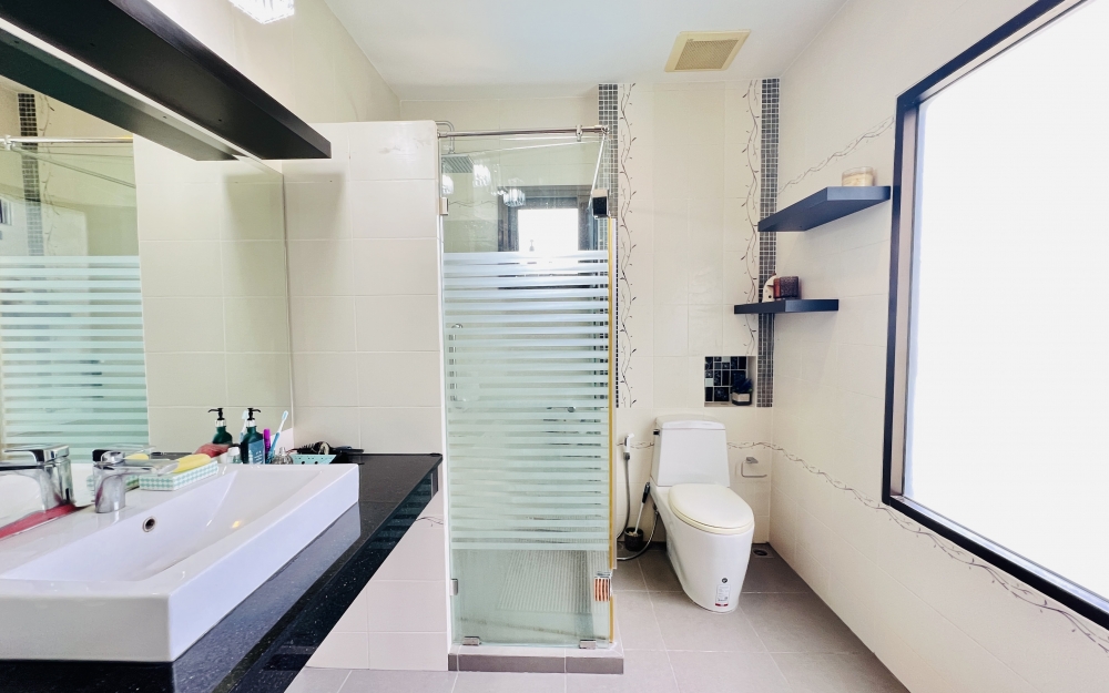 ขาย Pool Villa 2 ชั้น 4 ห้องนอน 4 ห้องน้ำ ห้วยใหญ่ (2)