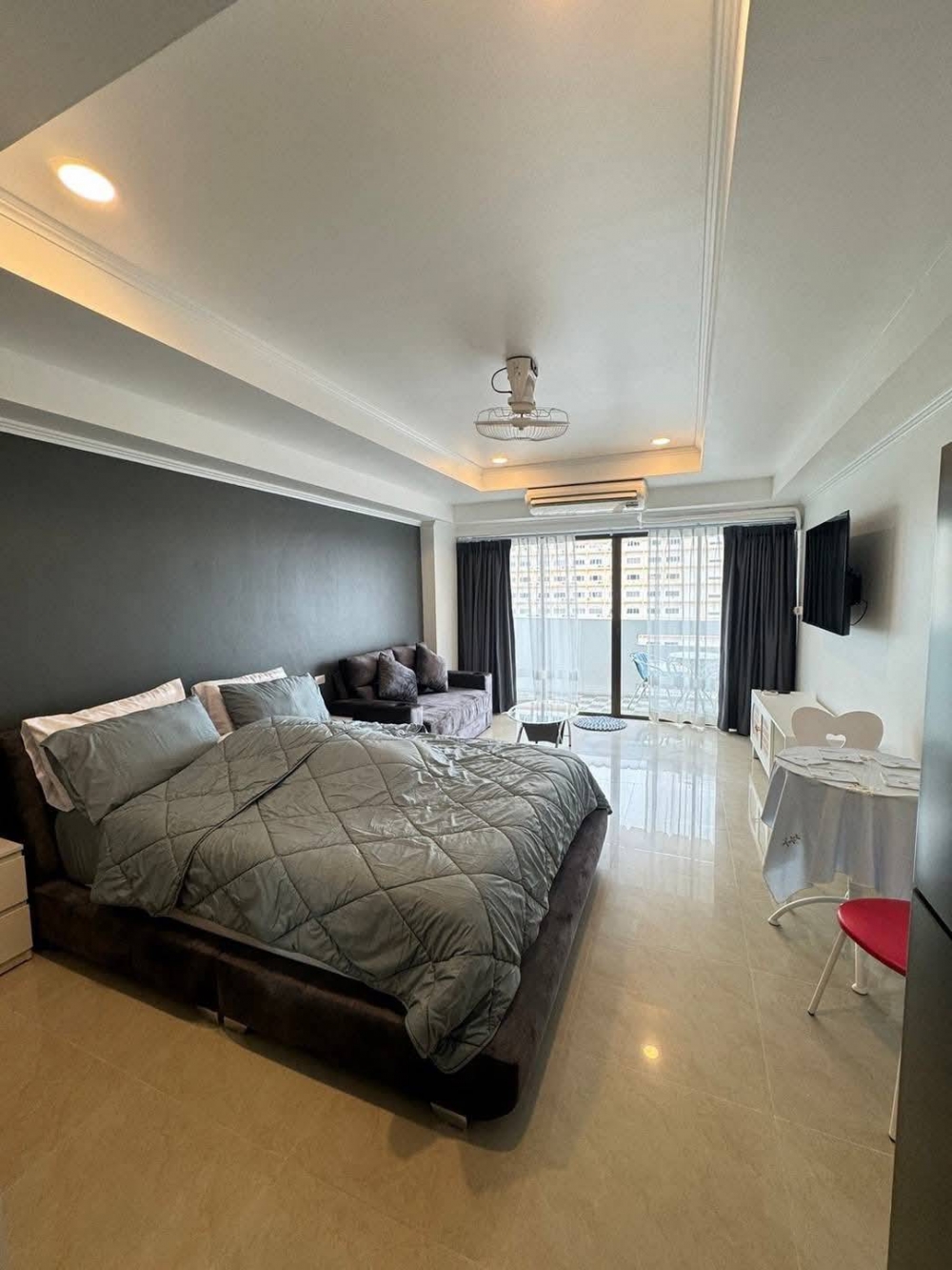 เช่าระยะสั้น - ยาว เย็นสบาย คอนโดเทล ใจกลางพัทยาใต้