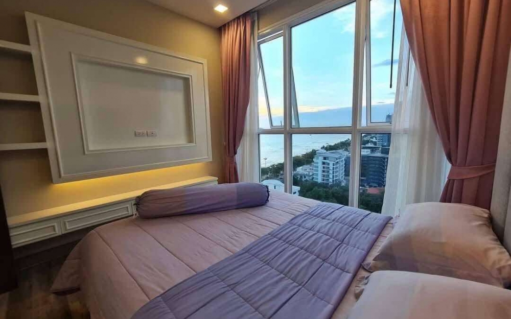 ขายพร้อมผู้เช่า Cetus Beachfront Jomtien 3 ห้องนอน วิวทะเล (2)