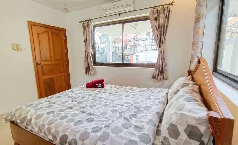 ให้เช่าพูลวิลล่า 3 ห้องนอน จอมเทียน