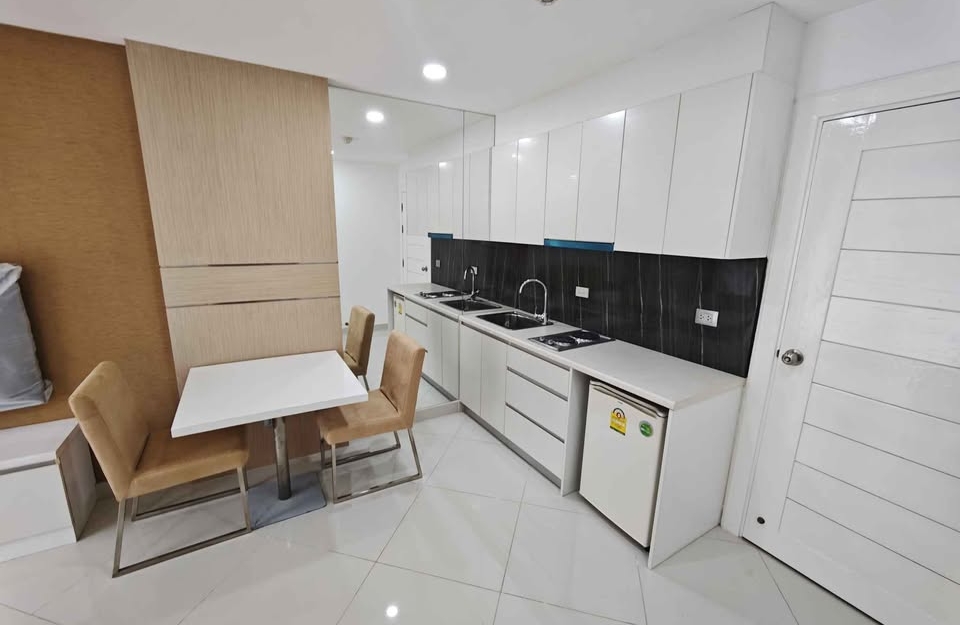 ขาย Paradise Park Jomtien พาราไดซ์ ปาร์ค จอมเทียน 1 ห้องนอน วิวสระ