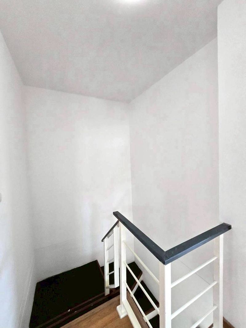 ขาย ทาวน์โฮม 2 ชั้น 3 ห้องนอน 2 ห้องน้ำ เขาน้อย