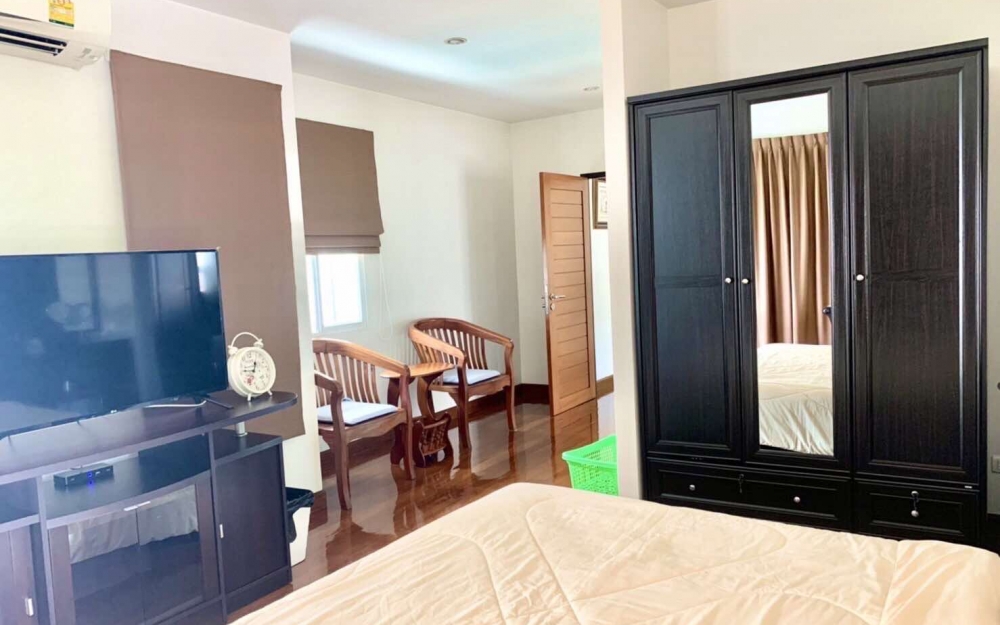 ขายบ้าน Pool Villa 2 ชั้น 3 ห้องนอน 3 ห้องน้ำ พัทยาเหนือ ติดทะเล (2)