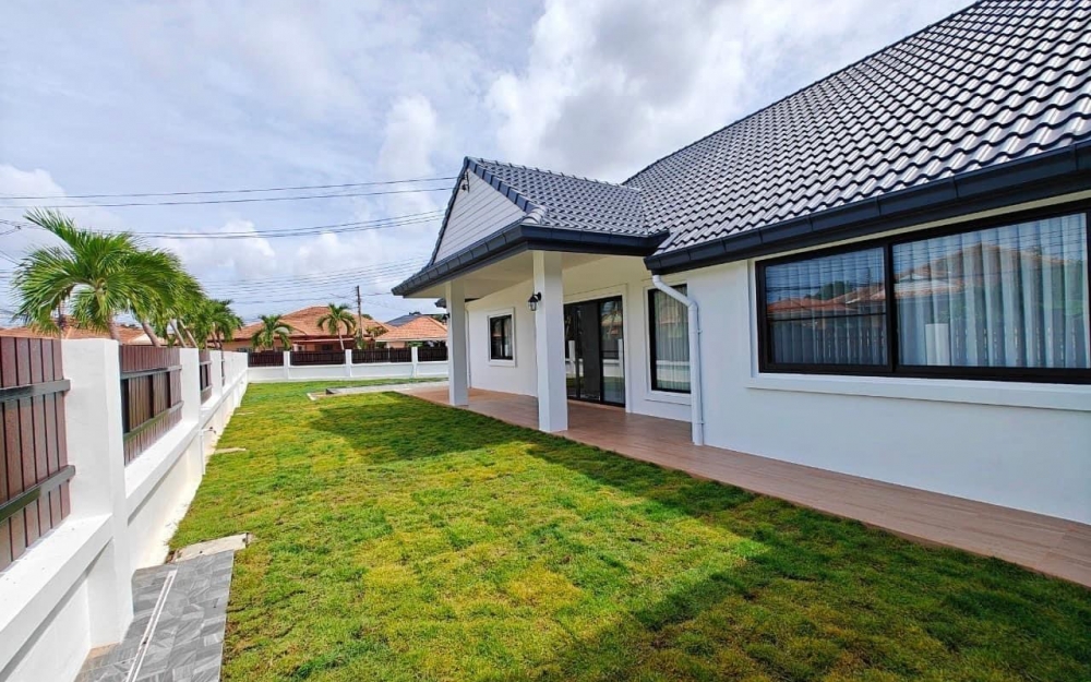 ขายบ้าน Pool Villa 4 ห้องนอน 3 ห้องน้ำ สยามคันทรีคลับ