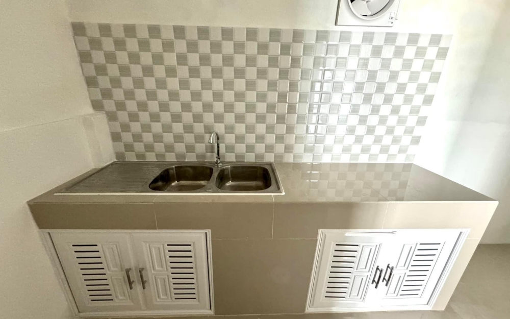 ขายทาวน์โฮม 2 ชั้น 3 ห้องนอน 2 ห้องน้ำ ซ.สยามคันทรีคลับ ใกล้ตลาดไร่วนาสินธ์ ติดเจ้าของ