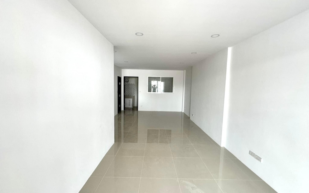 ขายทาวน์โฮม 2 ชั้น 3 ห้องนอน 2 ห้องน้ำ ซ.สยามคันทรีคลับ ใกล้ตลาดไร่วนาสินธ์ ติดเจ้าของ