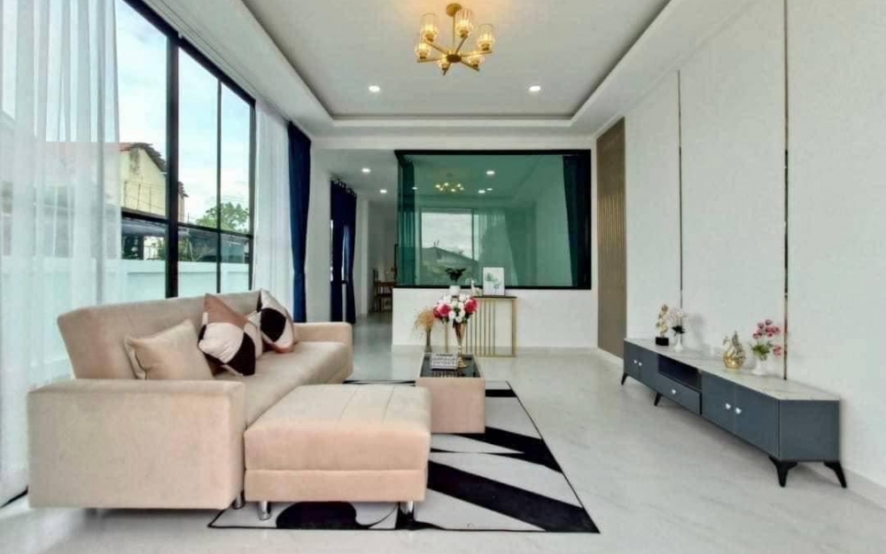 ขายบ้านทาวน์โฮม สไตล์ยุโรป 2 ชั้น 2 ห้องนอน 3 ห้องน้ำ ซ.สยามคันทรีคลับ ติดเจ้าของ