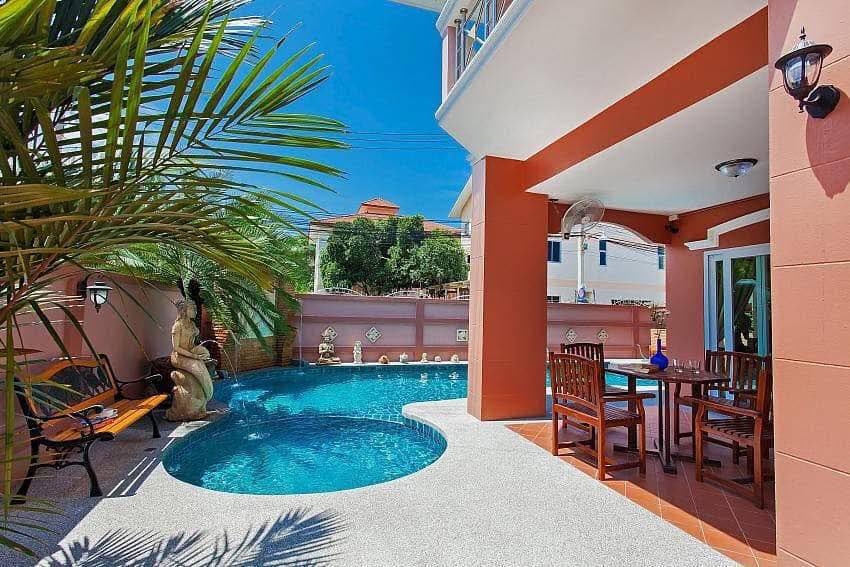 ให้เช่าพูลวิลล่า 4 ห้องนอน จอมเทียน