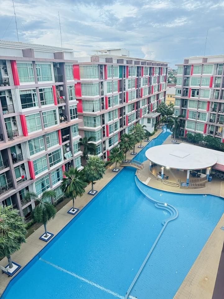 ขาย CC Condo Central Pattaya ซีซีคอนโด พัทยากลาง 1 ห้องนอน วิวสระ (2)