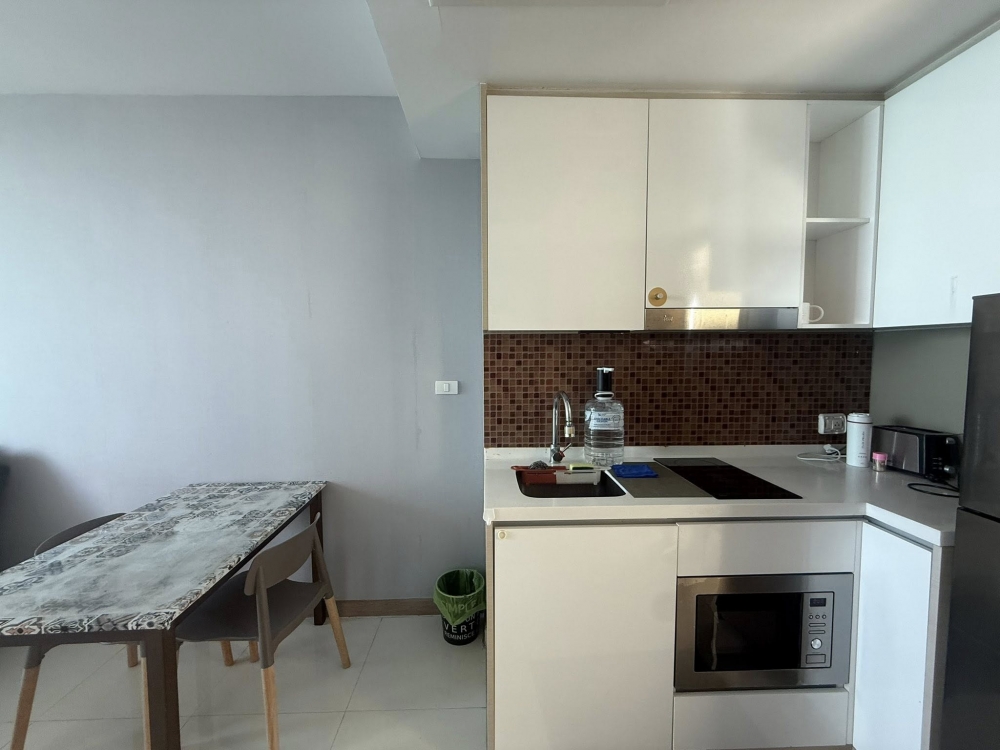 ริเวียร่า วงศ์อมาต วิวทะเล 180 องศา