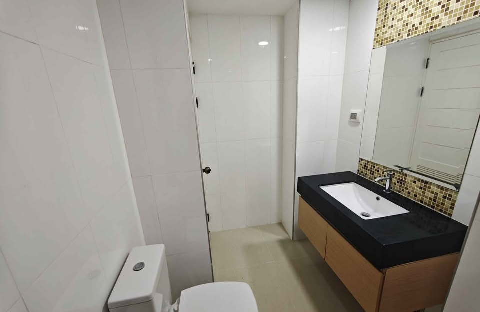 ขาย Paradise Park Jomtien พาราไดซ์ ปาร์ค จอมเทียน 1 ห้องนอน วิวสระ