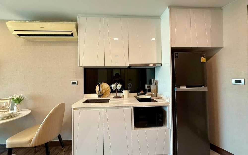 ขาย The Peak Tower Pratamnak เดอะ พีค ทาวน์เวอร์ พระตำหนัก Studio วิวเมือง (2)