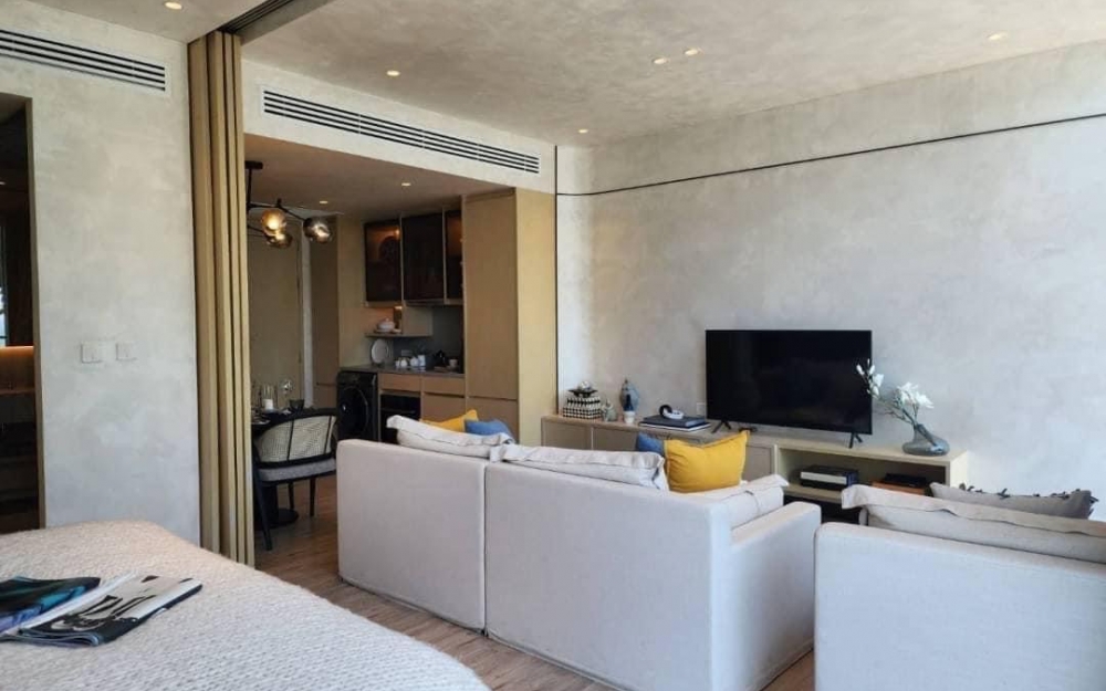 ขาย Arom ติดหาดวงศ์อมาตย์ 1 ห้องนอน ชั้น 10 วิวทะเล