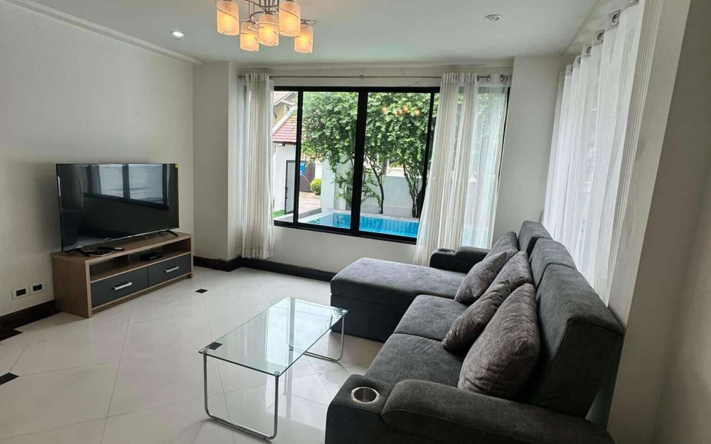 ปล่อยเช่ารายปี บ้าน Pool Villa 2 ชั้น พัทยาเหนือ 4 ห้องนอน 4 ห้องน้ำ