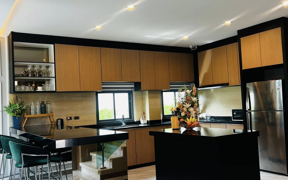 ขายพร้อมผู้เช่า Pool Villa 2 ชั้น 4 ห้องนอน 4 ห้องน้ำ ห้วยใหญ่ (2)