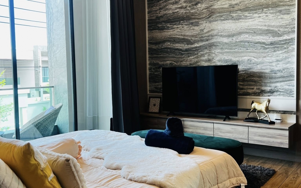 ขายพร้อมผู้เช่า Pool Villa 2 ชั้น 4 ห้องนอน 4 ห้องน้ำ ห้วยใหญ่ (2)