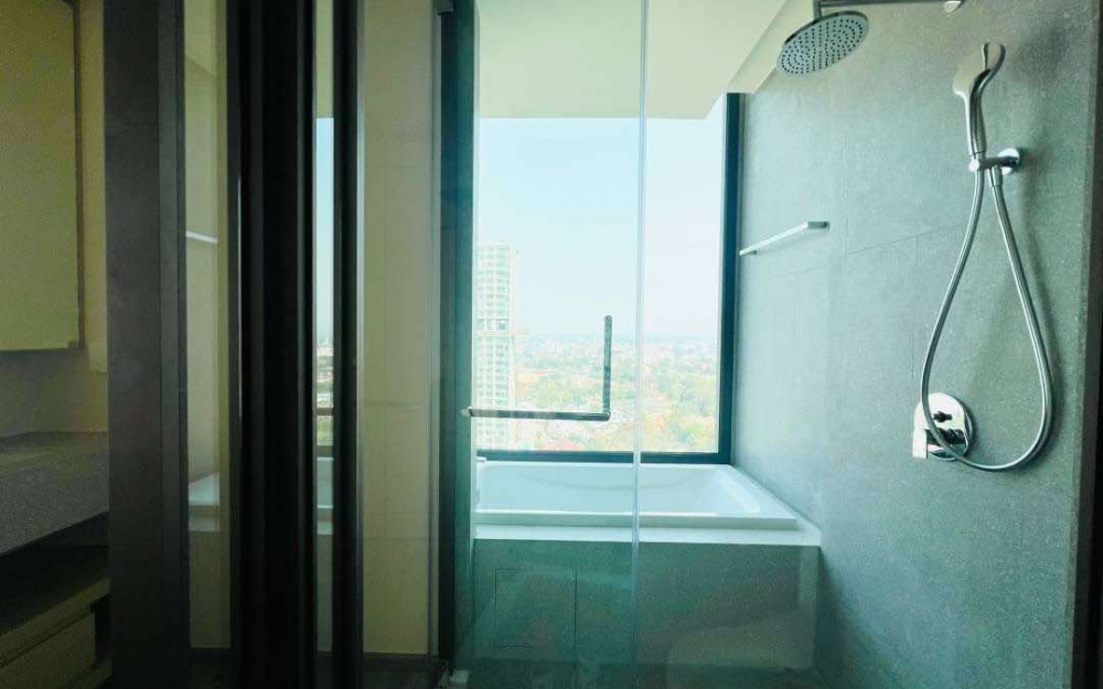 ขาย Arom Wongamat อารมณ์ วงศ์อมาตย์ 2 ห้องนอน  2 ห้องน้ำ วิวทะเล (3)