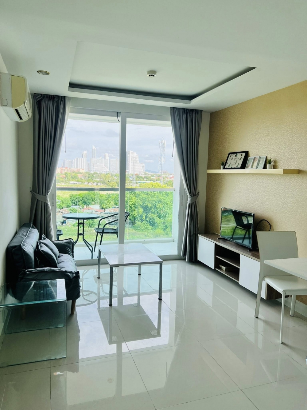 ขายพร้อมผู้เช่า Amazon Residence Jomtien อเมซอน เรสซิเดนซ์ จอมเทียน 1 ห้องนอน (2)