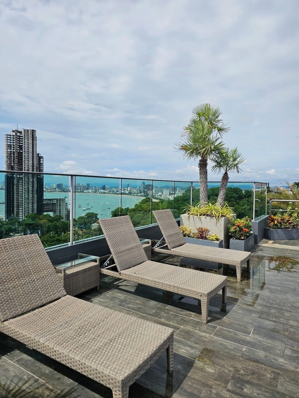 ปล่อยเช่า The Point เดอะ พอยท์ พระตำหนัก