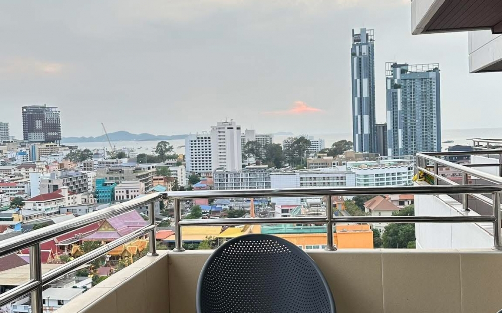 ขาย PKCP Tower Pattaya พีเคซีพี คอนโดมีเนียม พัทยา 1 ห้องนอน วิวทะเล (2)