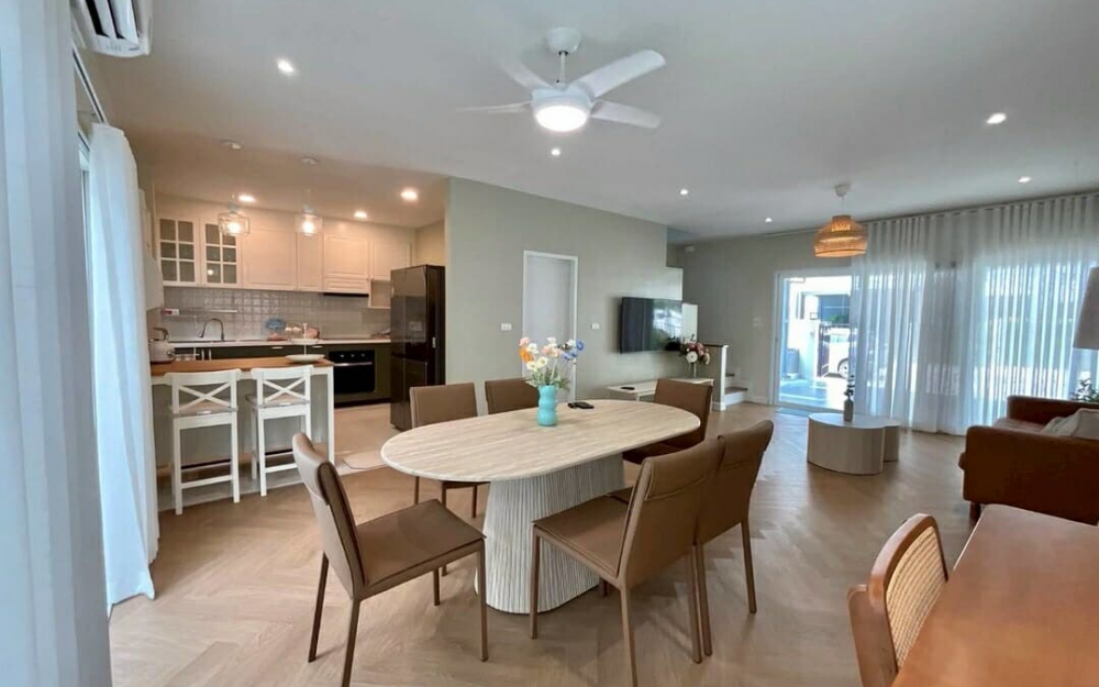 ให้เช่าบ้านเดี่ยว 2 ชั้น 3 ห้องนอน 3 ห้องน้ำ พัทยา