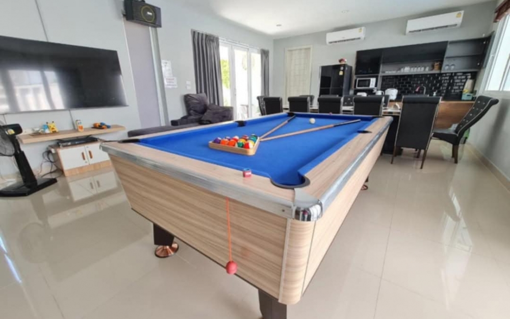 For rent Pool Villa 4 bedrooms 5 bathrooms Bang Saray