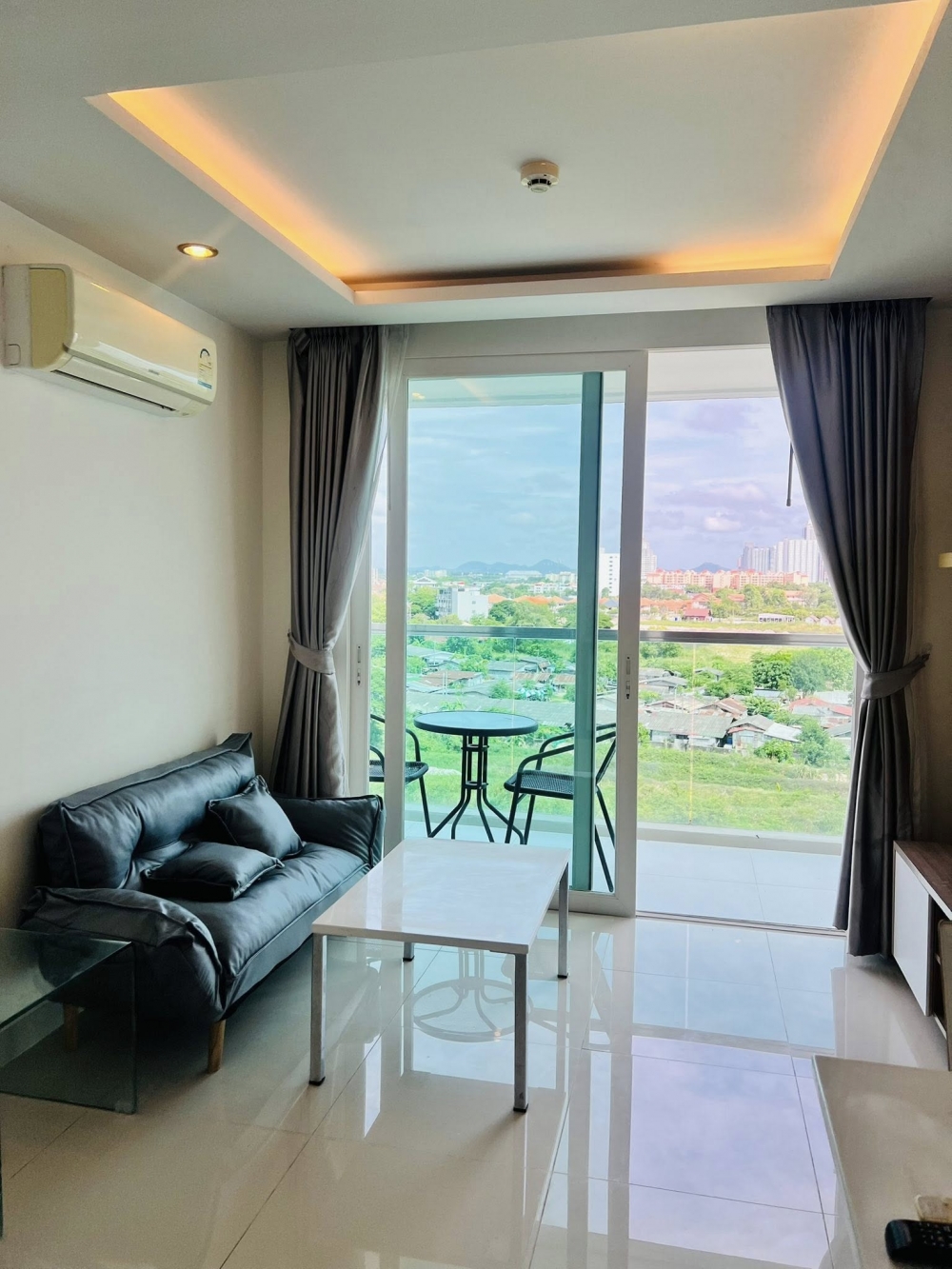 ขายพร้อมผู้เช่า Amazon Residence Jomtien อเมซอน เรสซิเดนซ์ จอมเทียน 1 ห้องนอน (2)