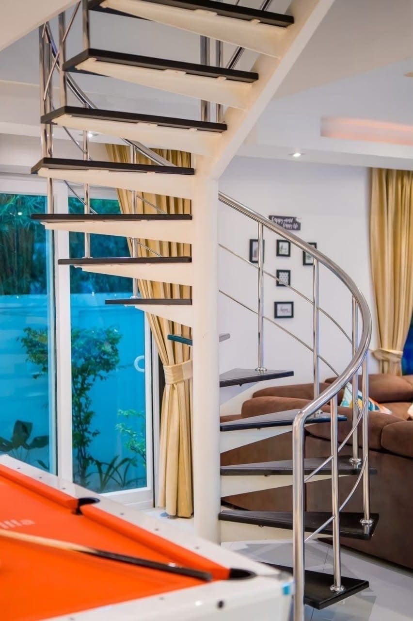 ให้เช่า Pool Villa 2 ชั้น 5 ห้องนอน 5 ห้องน้ำ จอมเทียน