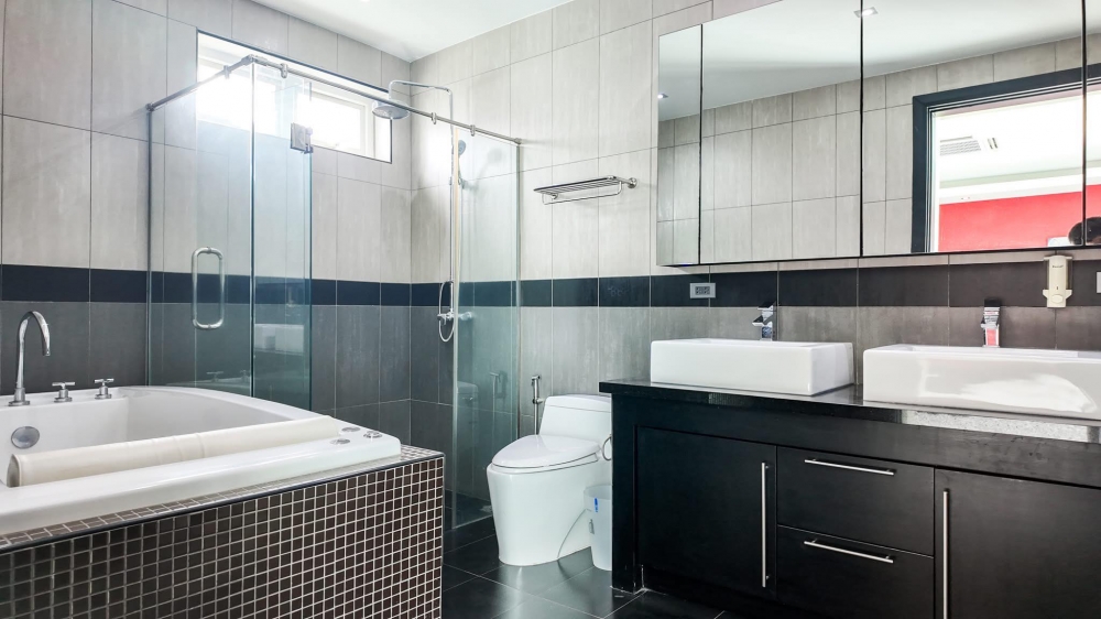 ขาย Pool Villa 2 ชั้น 5 ห้องนอน 6 ห้องน้ำ ใกล้หาดจอมเทียน (2)