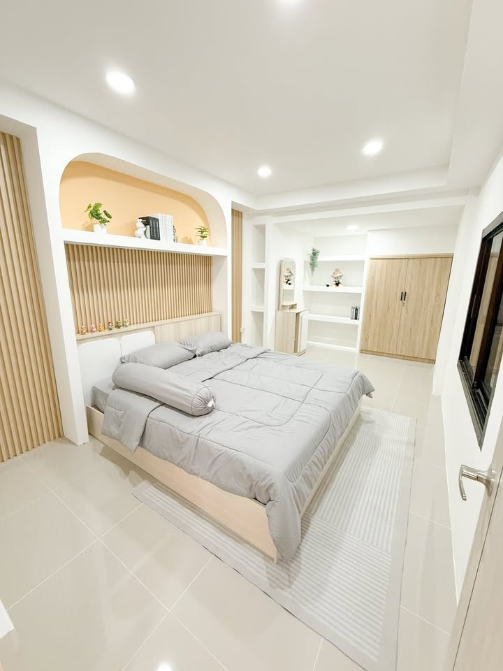 ขาย Town House 2 ห้องนอน 1 ห้องน้ำ เขาน้อย (2)