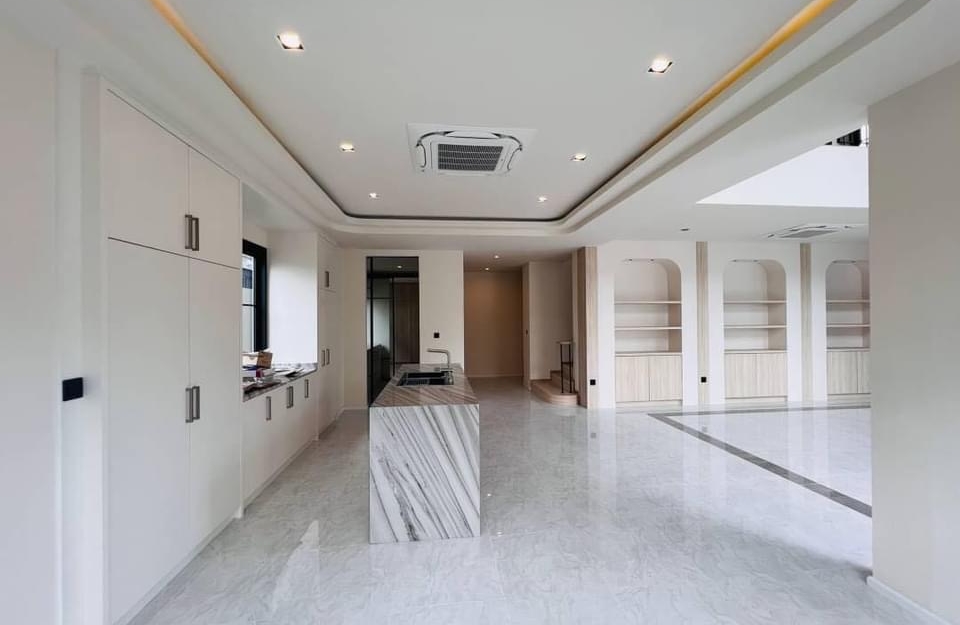 ขายบ้าน Pool Villa หลังมุม 4 ห้องนอน 5 ห้องน้ำ หนองปลาไหล ใกล้โรงเรียนนานาชาติ (3)