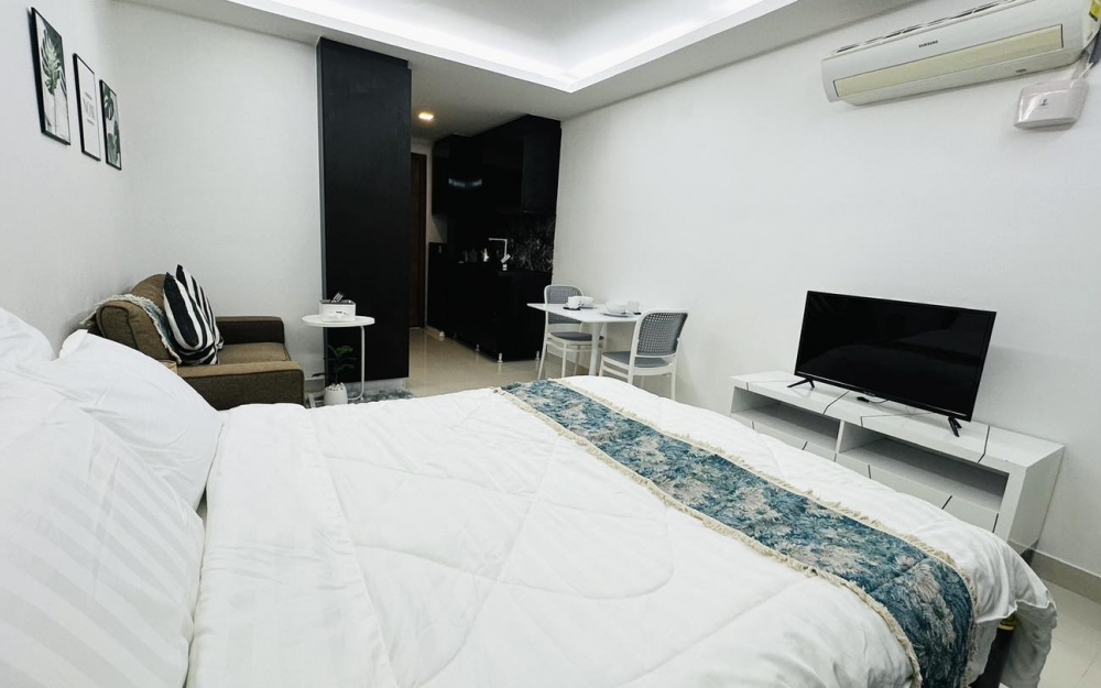 ปล่อยเช่า Club Royal นาเกลือ-วงศ์อมาตย์ สตูดิโอ 25 ตร.ม. ชั้น 1 วิวสวน ติดเจ้าของ