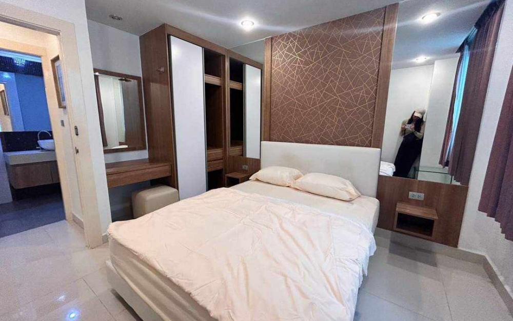 ปล่อยเช่ารายปี Amazon Jomtien อเมซอน จอมเทียน 1 ห้องนอน ชั้น 4 วิวสระ