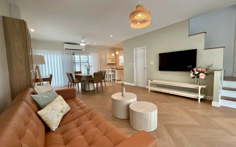 ให้เช่าบ้านเดี่ยว 2 ชั้น 3 ห้องนอน 3 ห้องน้ำ พัทยา