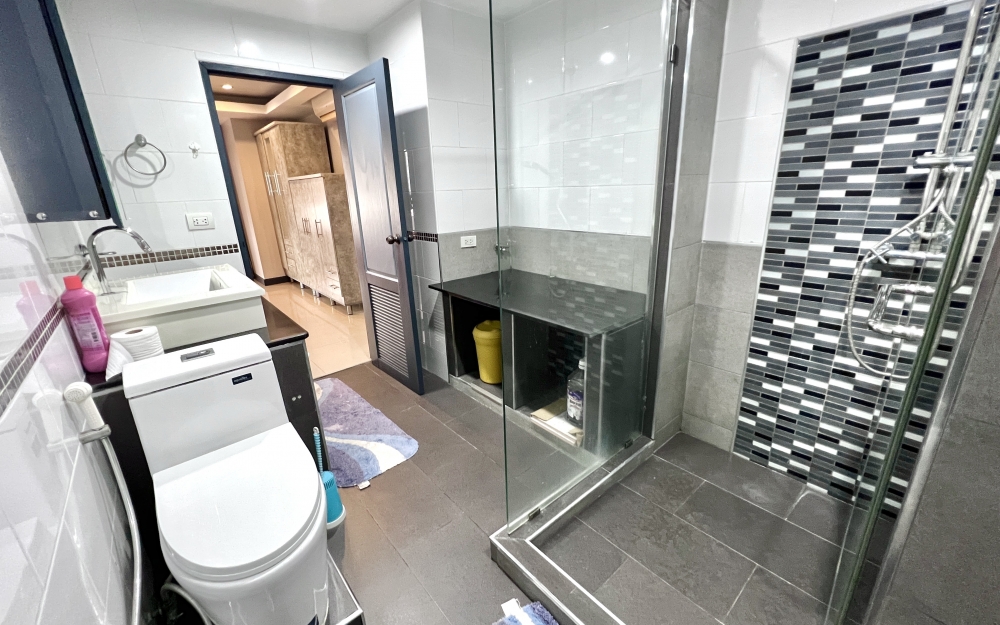 ขาย PKCP Tower Pattaya พีเคซีพี คอนโดมีเนียม พัทยา 3 ห้องนอน วิวสระ (2)