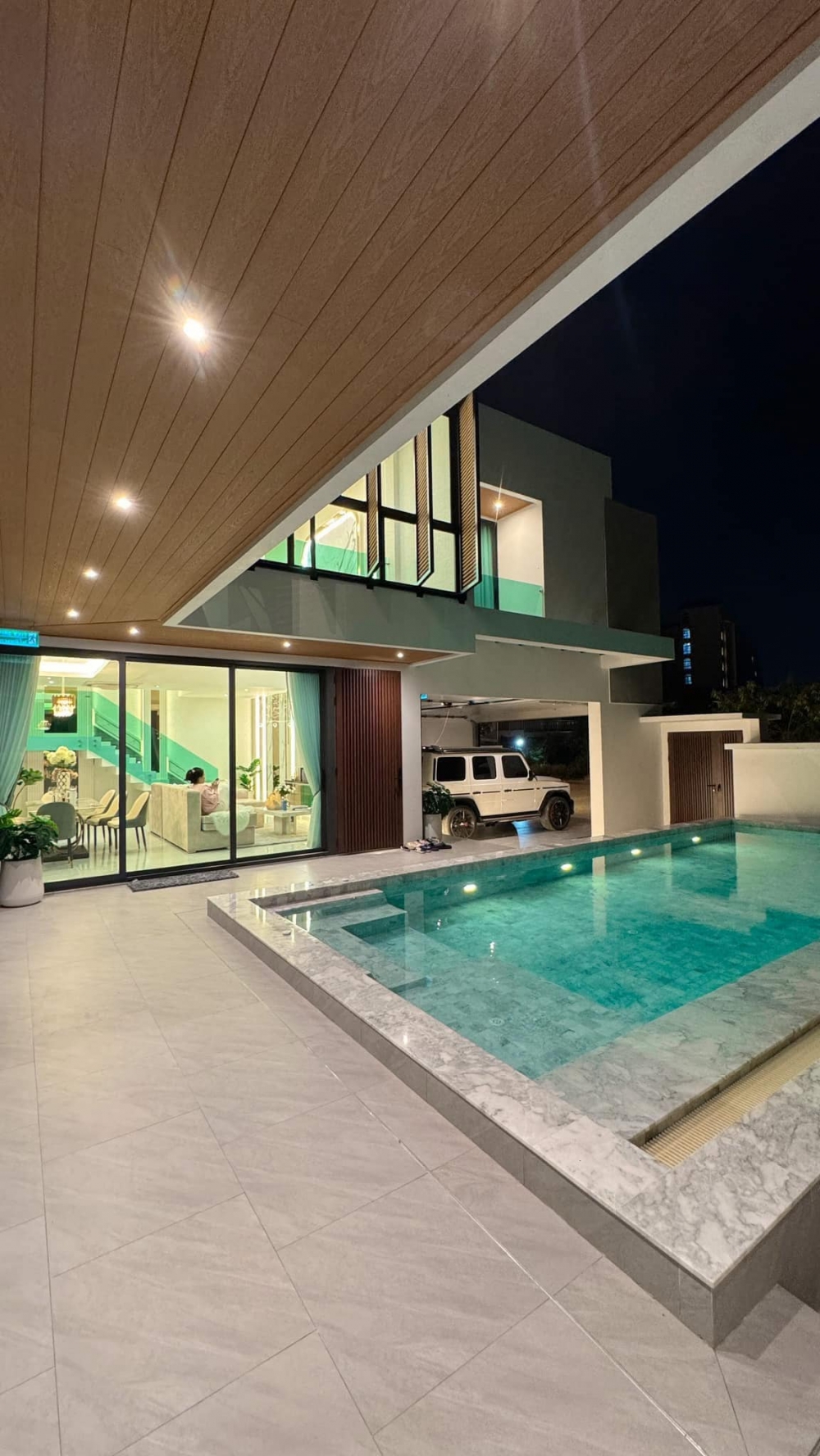 ให้เช่า Pool Villa 2 ชั้น 4 ห้องนอน 5 ห้องน้ำ ใกล้หาดจอมเทียน