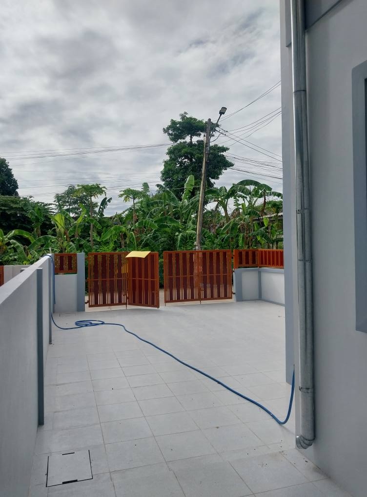 ขาย บ้านแฝด 2 ชั้น 3 ห้องนอน 2 ห้องน้ำ เนินพลับหวาน (2)