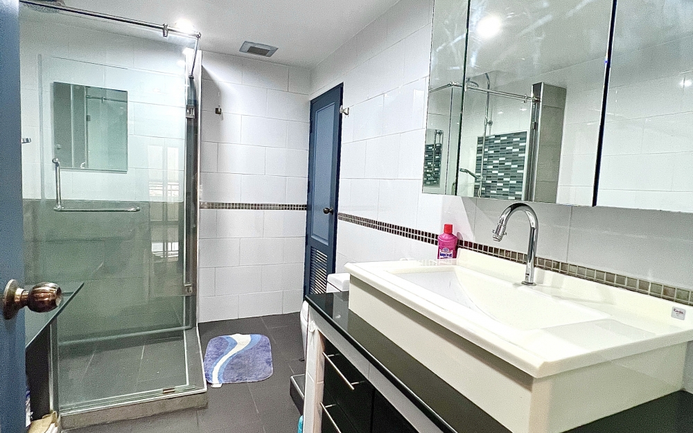 ขาย PKCP Tower Pattaya พีเคซีพี คอนโดมีเนียม พัทยา 3 ห้องนอน วิวสระ (2)